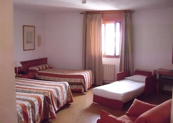 Snoe La Corza Blanca 3* Brañavieja